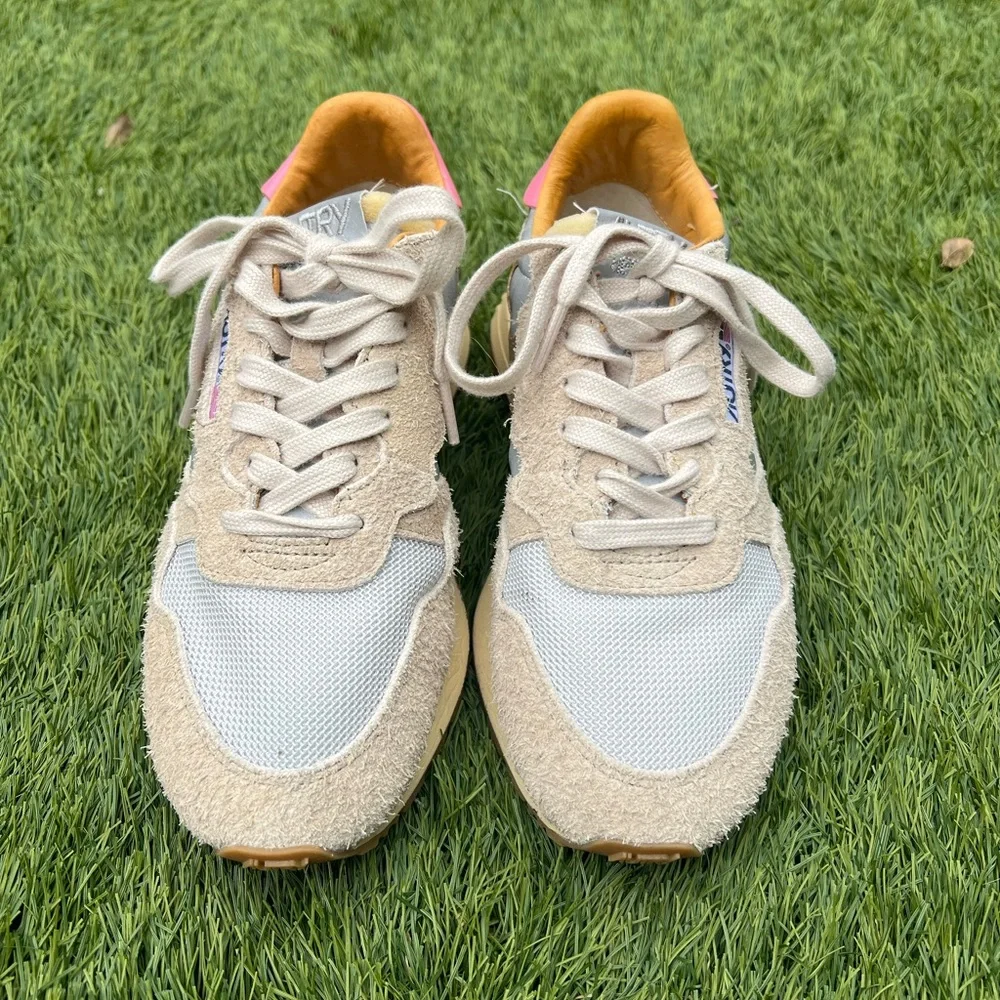 Autry Beige and Pink Sneakers - Picture 4 of 9